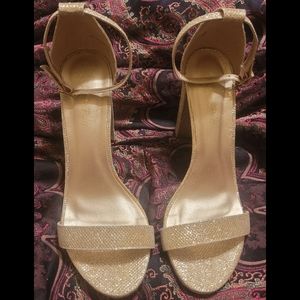 SOLD Dream Pairs Hi-chunk Gold Glitter Strap Heels size 8.5